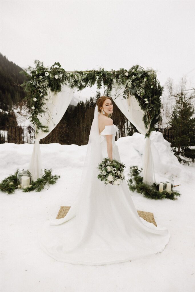 Hochzeitsfloristik mit natürlichen Blumen in Kitzbühel